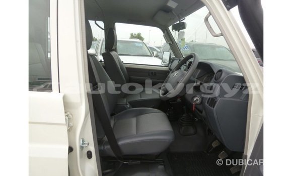 Buy Import Toyota Land Cruiser White Car in Import - Dubai in Batken Buy Import Toyota Land Cruiser White Car in Import - Dubai in Batken