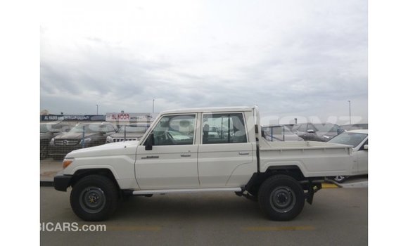 Buy Import Toyota Land Cruiser White Car in Import - Dubai in Batken Buy Import Toyota Land Cruiser White Car in Import - Dubai in Batken