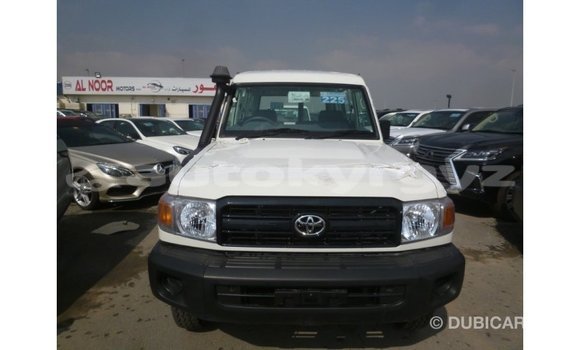 Buy Import Toyota Land Cruiser White Car in Import - Dubai in Batken Buy Import Toyota Land Cruiser White Car in Import - Dubai in Batken