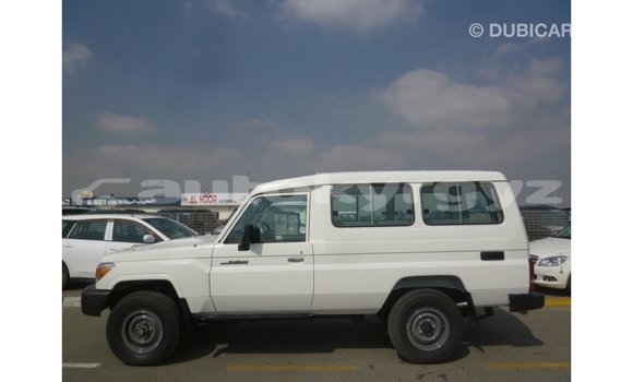 Buy Import Toyota Land Cruiser White Car in Import - Dubai in Batken Buy Import Toyota Land Cruiser White Car in Import - Dubai in Batken