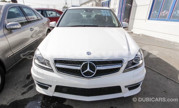 Buy Import Mercedes-Benz 200 White Car in Import - Dubai in Batken Buy Import Mercedes-Benz 200 White Car in Import - Dubai in Batken