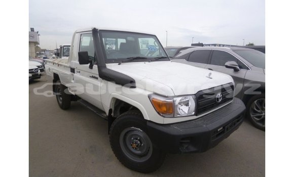 Buy Import Toyota Land Cruiser White Car in Import - Dubai in Batken Buy Import Toyota Land Cruiser White Car in Import - Dubai in Batken