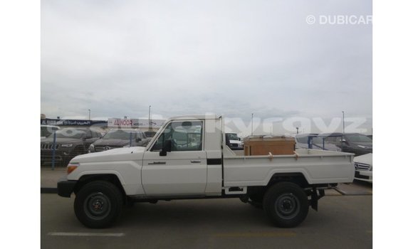 Buy Import Toyota Land Cruiser White Car in Import - Dubai in Batken Buy Import Toyota Land Cruiser White Car in Import - Dubai in Batken
