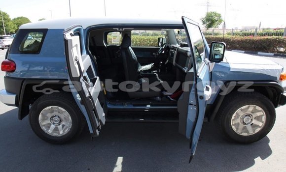 Buy Import Toyota FJ Cruiser Blue Car in Import - Dubai in Batken Buy Import Toyota FJ Cruiser Blue Car in Import - Dubai in Batken