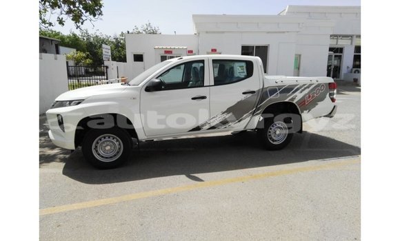 Buy Import Mitsubishi L200 White Car in Import - Dubai in Batken Buy Import Mitsubishi L200 White Car in Import - Dubai in Batken