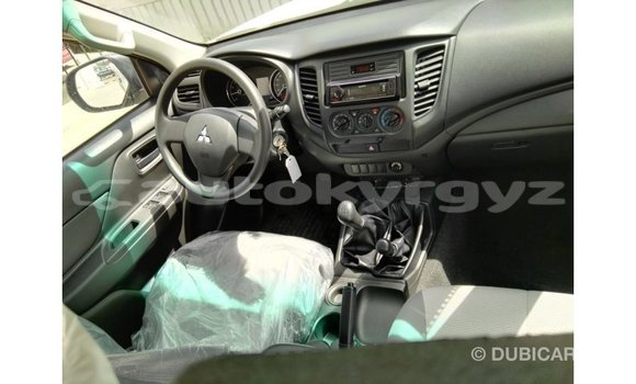 Buy Import Mitsubishi L200 White Car in Import - Dubai in Batken Buy Import Mitsubishi L200 White Car in Import - Dubai in Batken