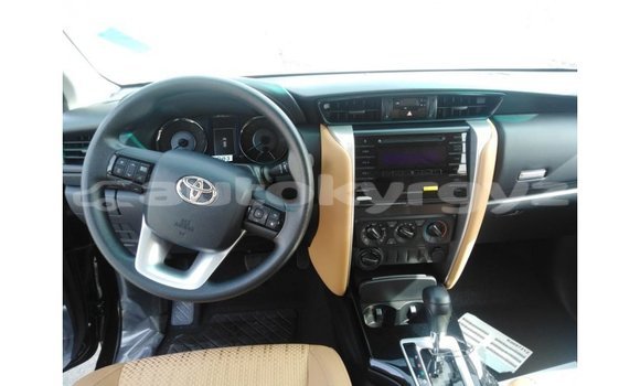 Buy Import Toyota Fortuner Black Car in Import - Dubai in Batken Buy Import Toyota Fortuner Black Car in Import - Dubai in Batken