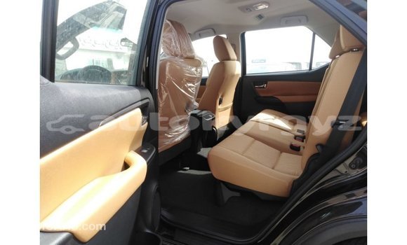 Buy Import Toyota Fortuner Black Car in Import - Dubai in Batken Buy Import Toyota Fortuner Black Car in Import - Dubai in Batken
