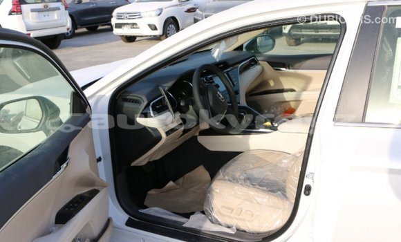 Buy Import Toyota Camry White Car in Import - Dubai in Batken Buy Import Toyota Camry White Car in Import - Dubai in Batken