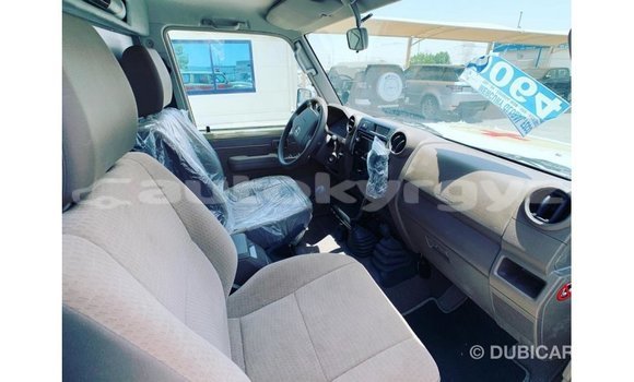 Buy Import Toyota Land Cruiser White Car in Import - Dubai in Batken Buy Import Toyota Land Cruiser White Car in Import - Dubai in Batken
