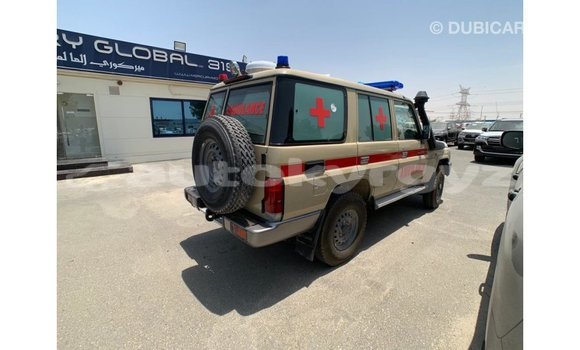 Buy Import Toyota Land Cruiser White Car in Import - Dubai in Batken Buy Import Toyota Land Cruiser White Car in Import - Dubai in Batken