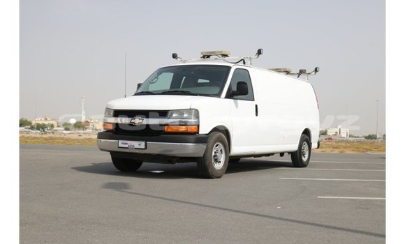 Buy Import Chevrolet Express White Car in Import - Dubai in Batken