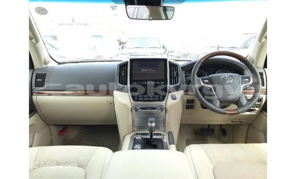 Buy Import Toyota Land Cruiser White Car in Import - Dubai in Batken Buy Import Toyota Land Cruiser White Car in Import - Dubai in Batken