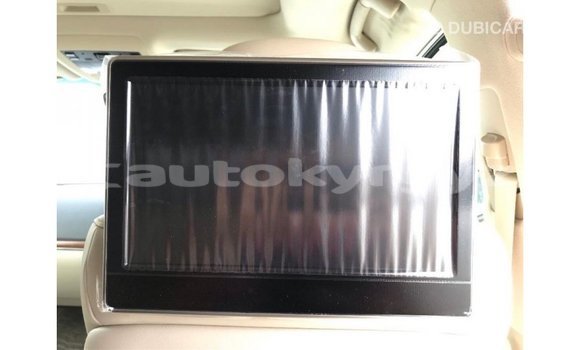 Buy Import Toyota Land Cruiser White Car in Import - Dubai in Batken Buy Import Toyota Land Cruiser White Car in Import - Dubai in Batken