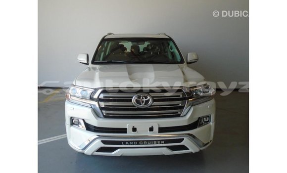 Buy Import Toyota Land Cruiser White Car in Import - Dubai in Batken Buy Import Toyota Land Cruiser White Car in Import - Dubai in Batken