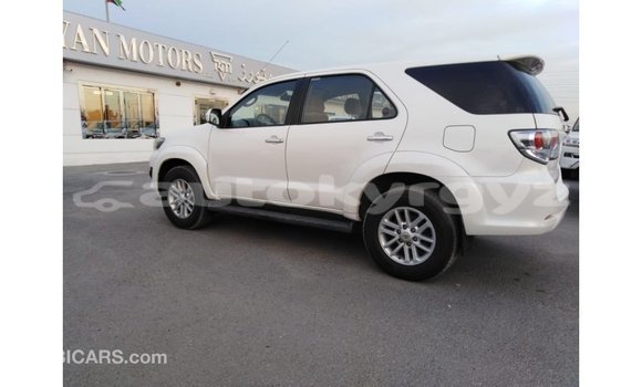 Buy Import Toyota Fortuner White Car in Import - Dubai in Batken Buy Import Toyota Fortuner White Car in Import - Dubai in Batken