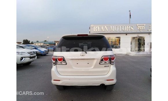 Buy Import Toyota Fortuner White Car in Import - Dubai in Batken Buy Import Toyota Fortuner White Car in Import - Dubai in Batken