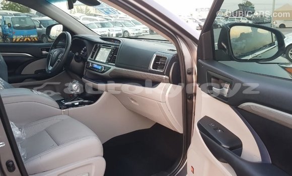 Buy Import Toyota Highlander Other Car in Import - Dubai in Batken Buy Import Toyota Highlander Other Car in Import - Dubai in Batken