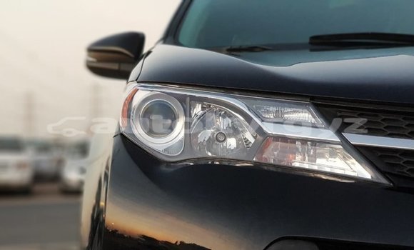 Buy Import Toyota HiAce Black Truck in Import - Dubai in Batken