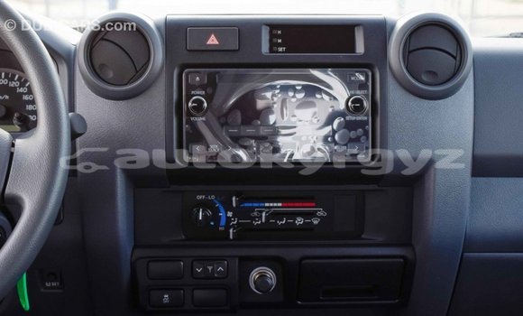 Buy Import Toyota Land Cruiser White Car in Import - Dubai in Batken Buy Import Toyota Land Cruiser White Car in Import - Dubai in Batken