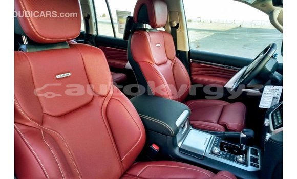 Buy Import Toyota Land Cruiser Black Car in Import - Dubai in Batken Buy Import Toyota Land Cruiser Black Car in Import - Dubai in Batken